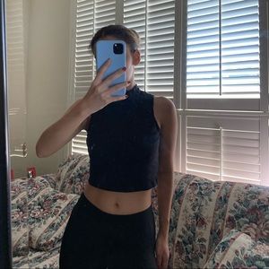 Forever 21 crop tank turtle neck black